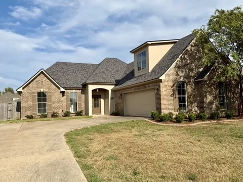 3903 Le Brooke Lane