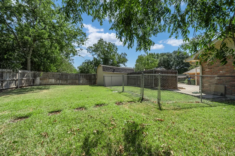 8565 Briargrove Drive Woodway, TX 76712