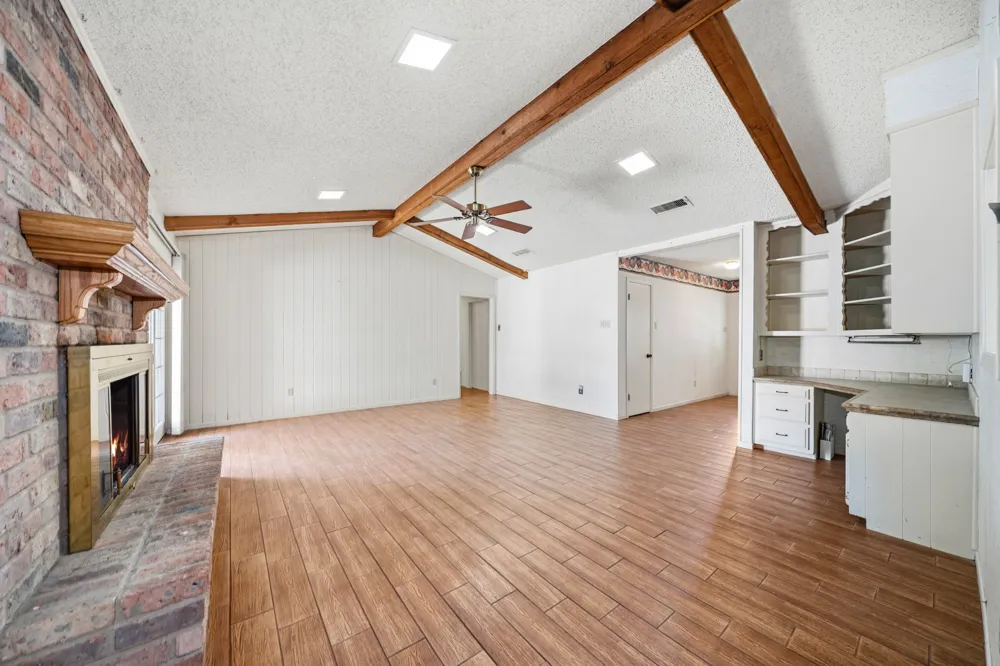 8565 Briargrove Drive Woodway, TX 76712