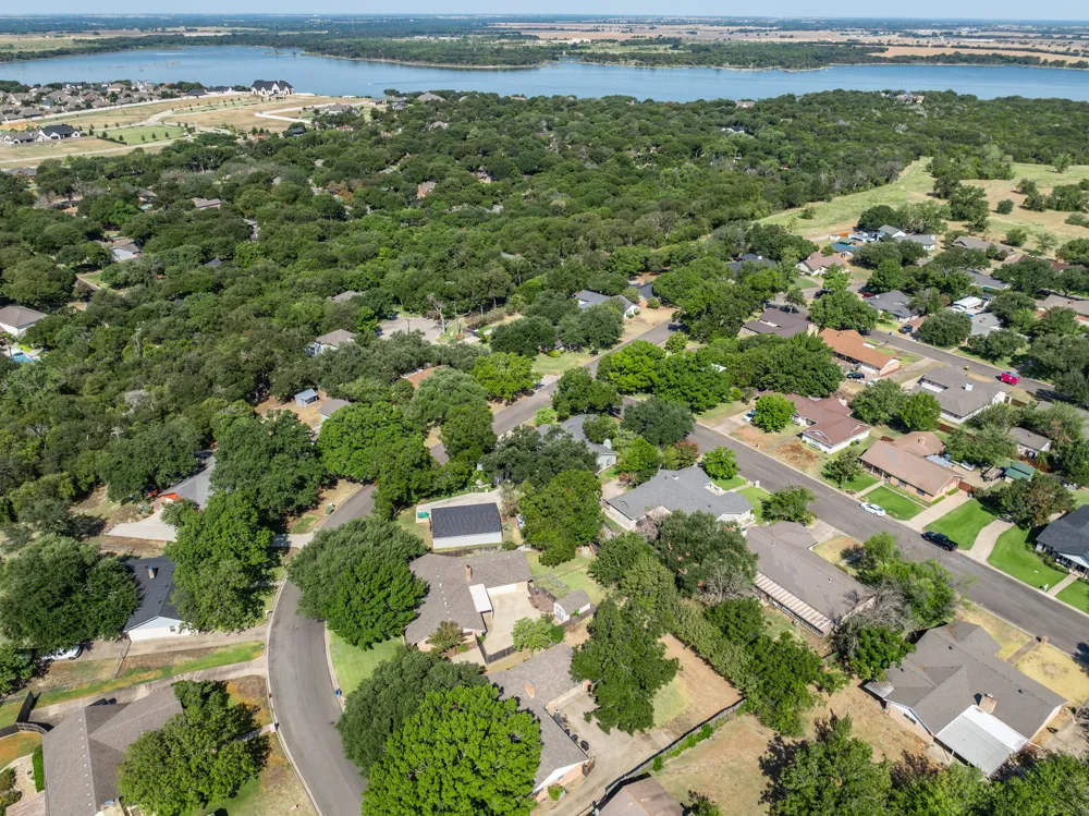 8565 Briargrove Drive Woodway, TX 76712