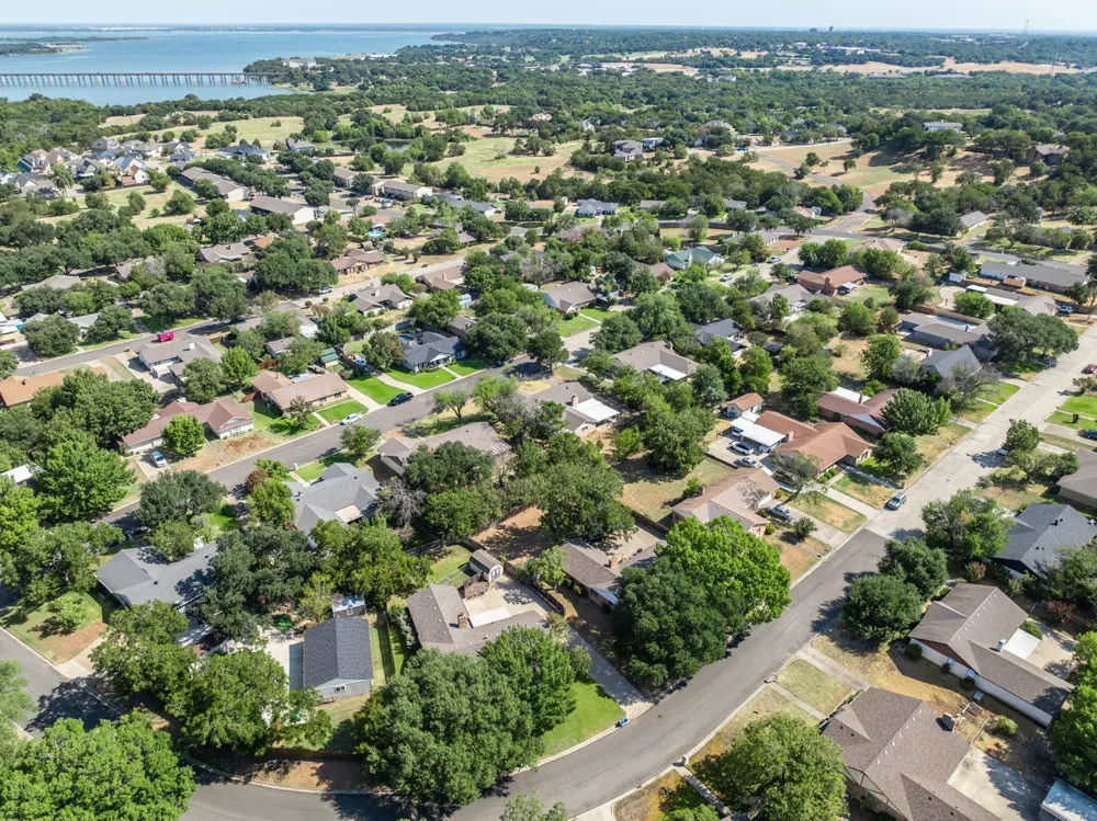 8565 Briargrove Drive Woodway, TX 76712