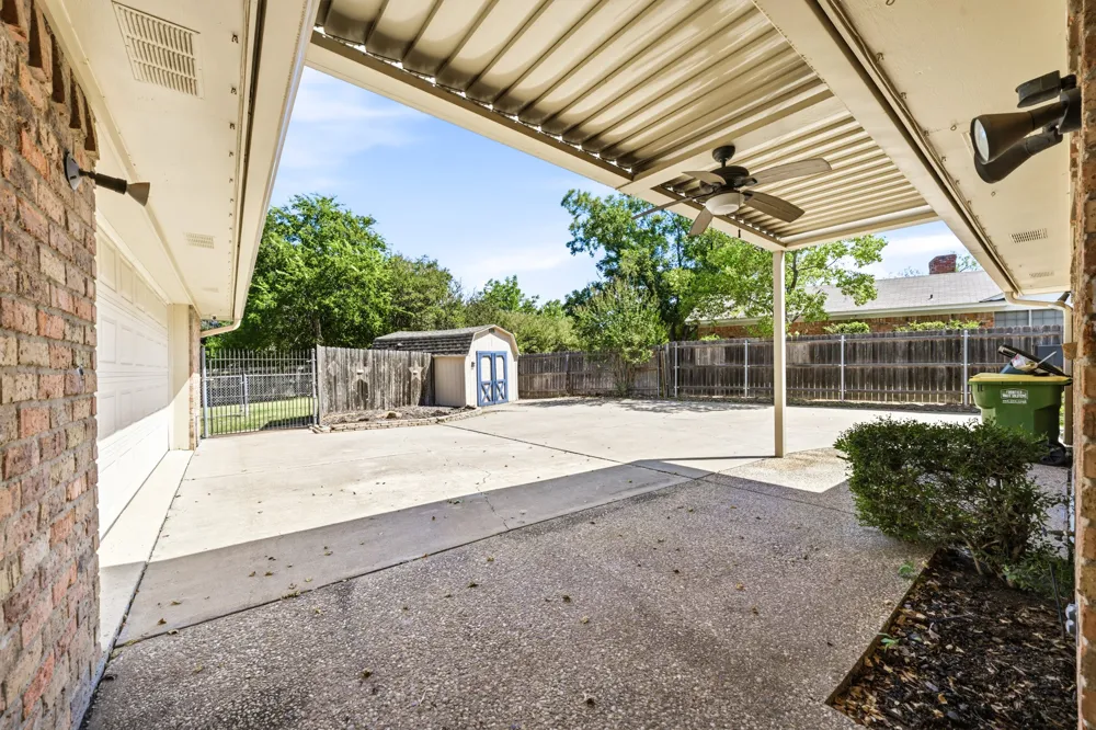 8565 Briargrove Drive Woodway, TX 76712