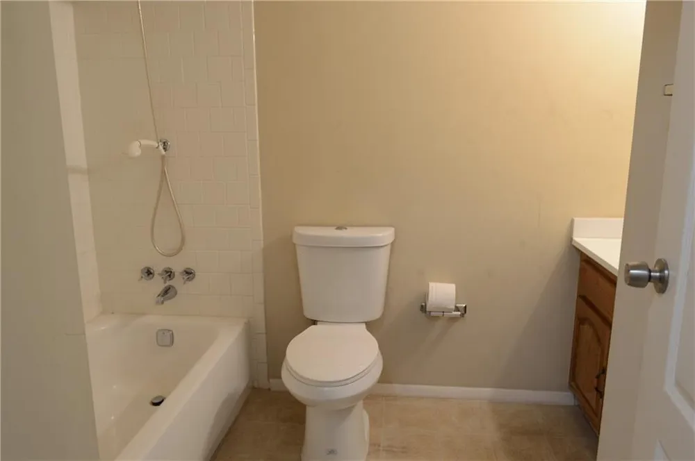 4582 Landing Way Marietta, GA 30066