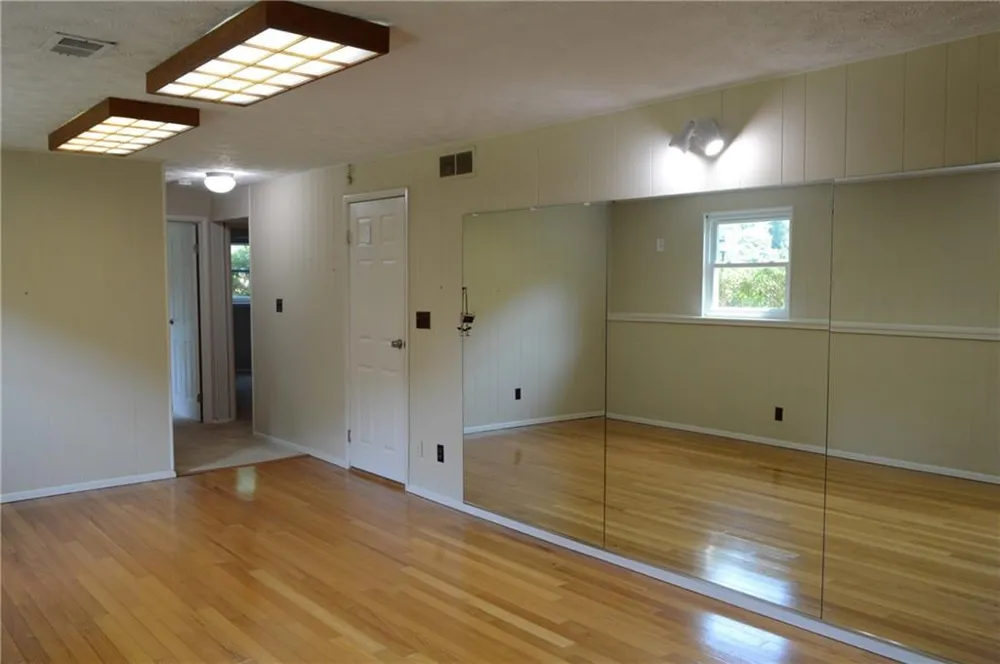 4582 Landing Way Marietta, GA 30066