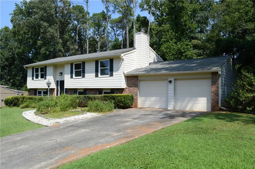 4582 Landing Way Marietta, GA 30066