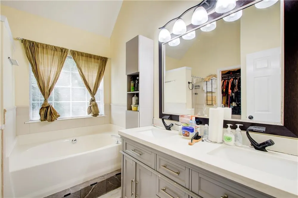 56 Montpelier Place Sharpsburg, GA 30277