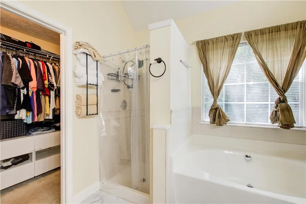 56 Montpelier Place Sharpsburg, GA 30277