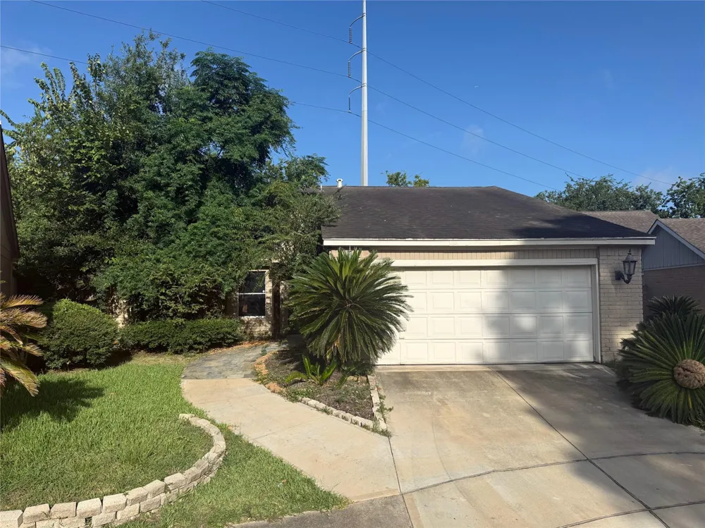 5455 Oakhaven Lane Houston, TX 77091