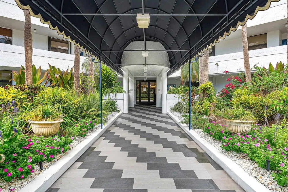 1850 HOMEWOOD BOULEVARD #1030 Delray Beach, FL 33445