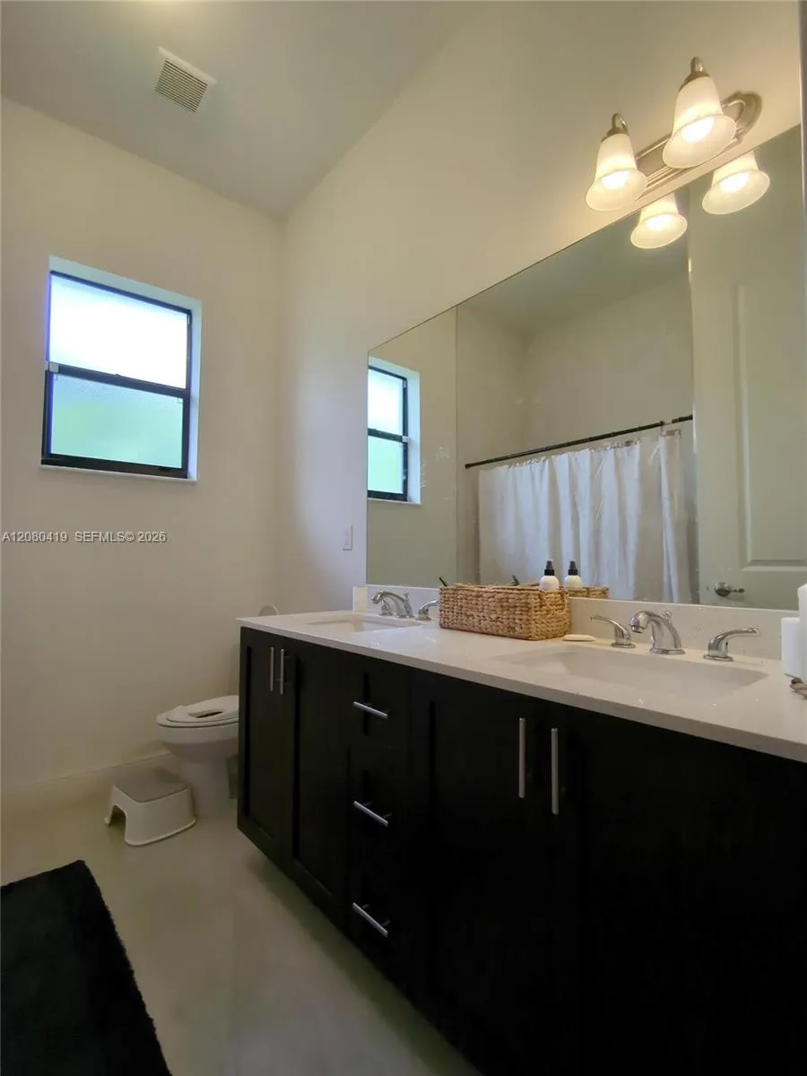 14809 SW 39th Ter Miami, FL 33185