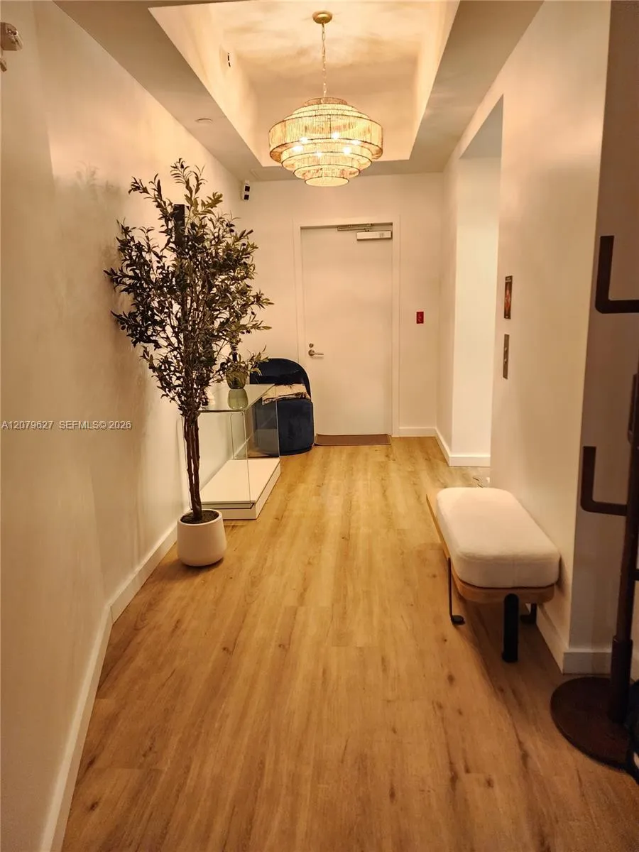 851 NE 1st Ave #3801 Miami, FL 33132