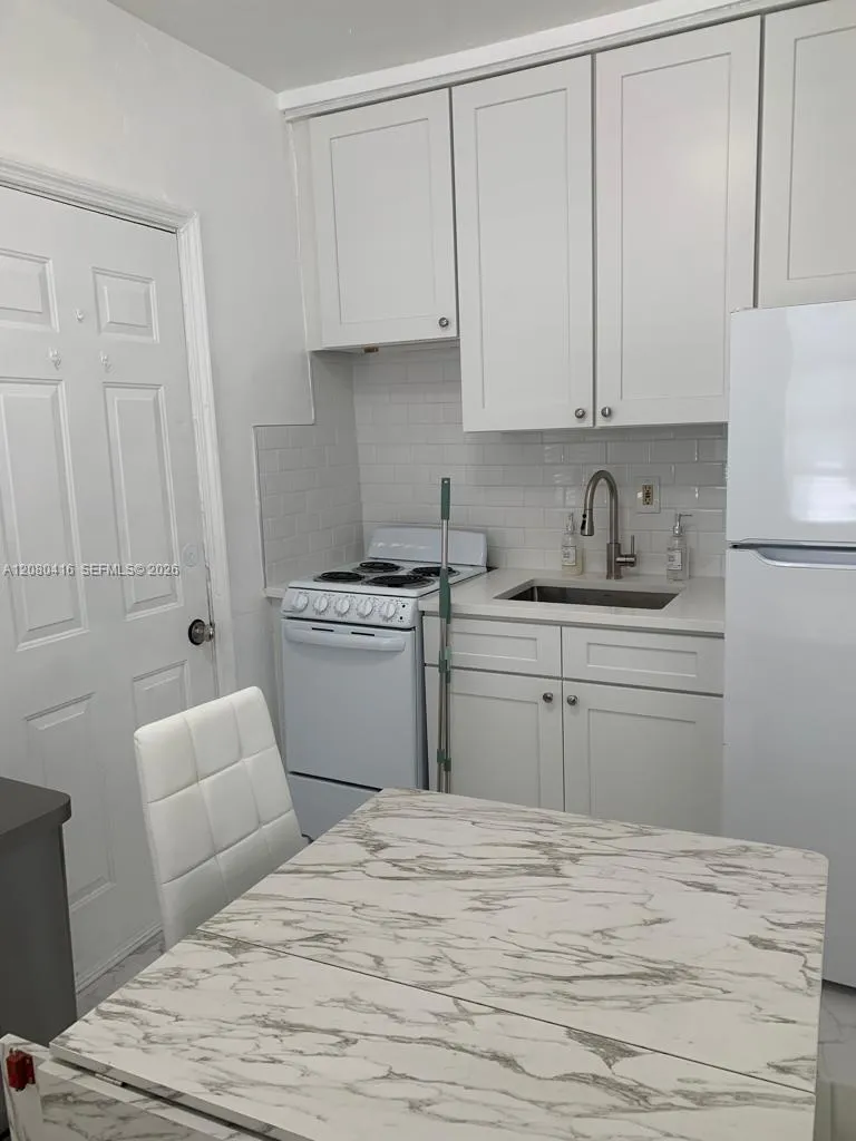 545 Michigan Ave #8 Miami Beach, FL 33139