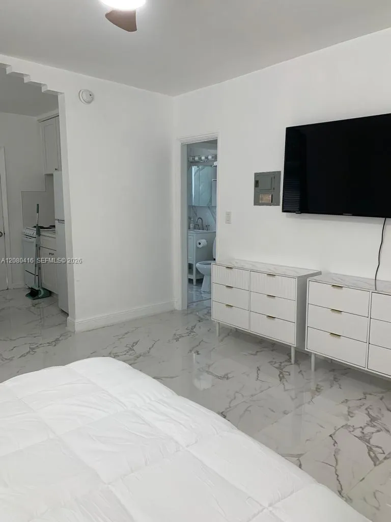 545 Michigan Ave #8 Miami Beach, FL 33139