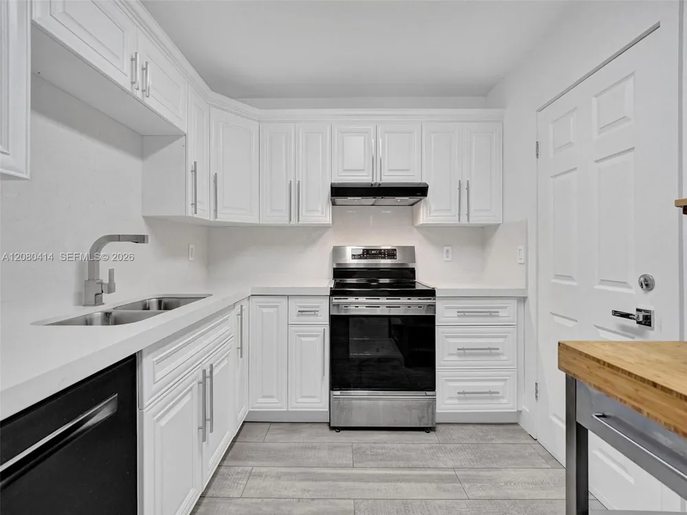 2446 Fillmore St #2446 Hollywood, FL 33020