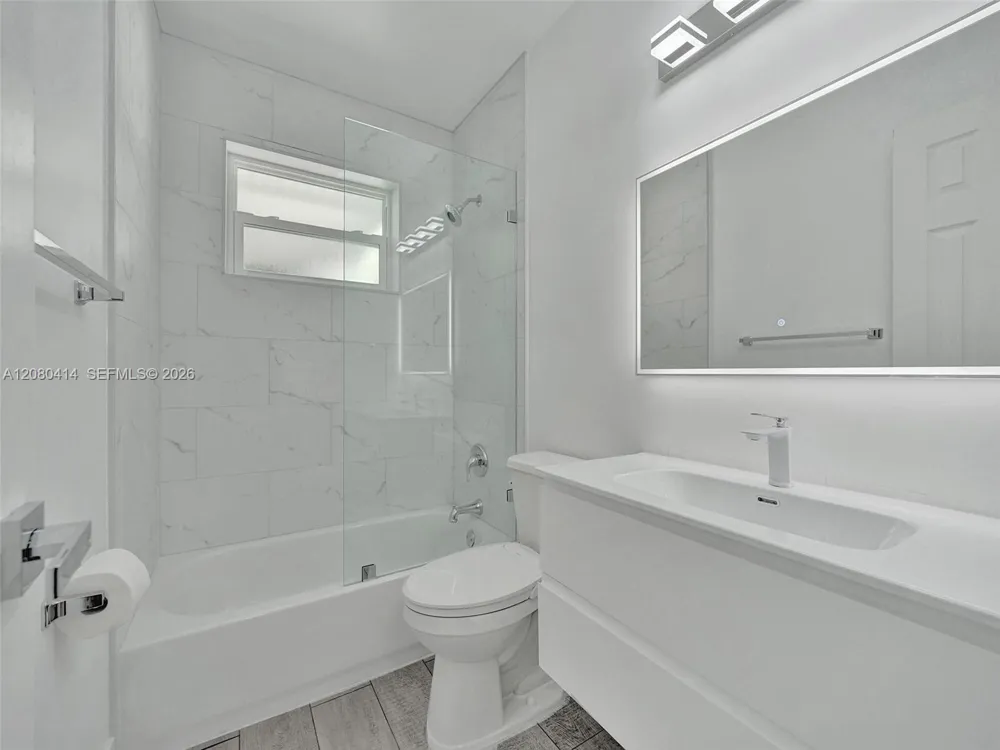 2446 Fillmore St #2446 Hollywood, FL 33020