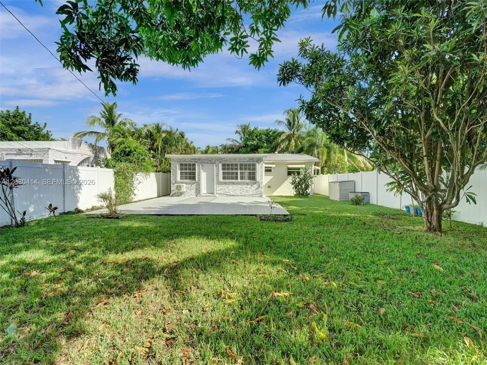 2446 Fillmore St #2446 Hollywood, FL 33020