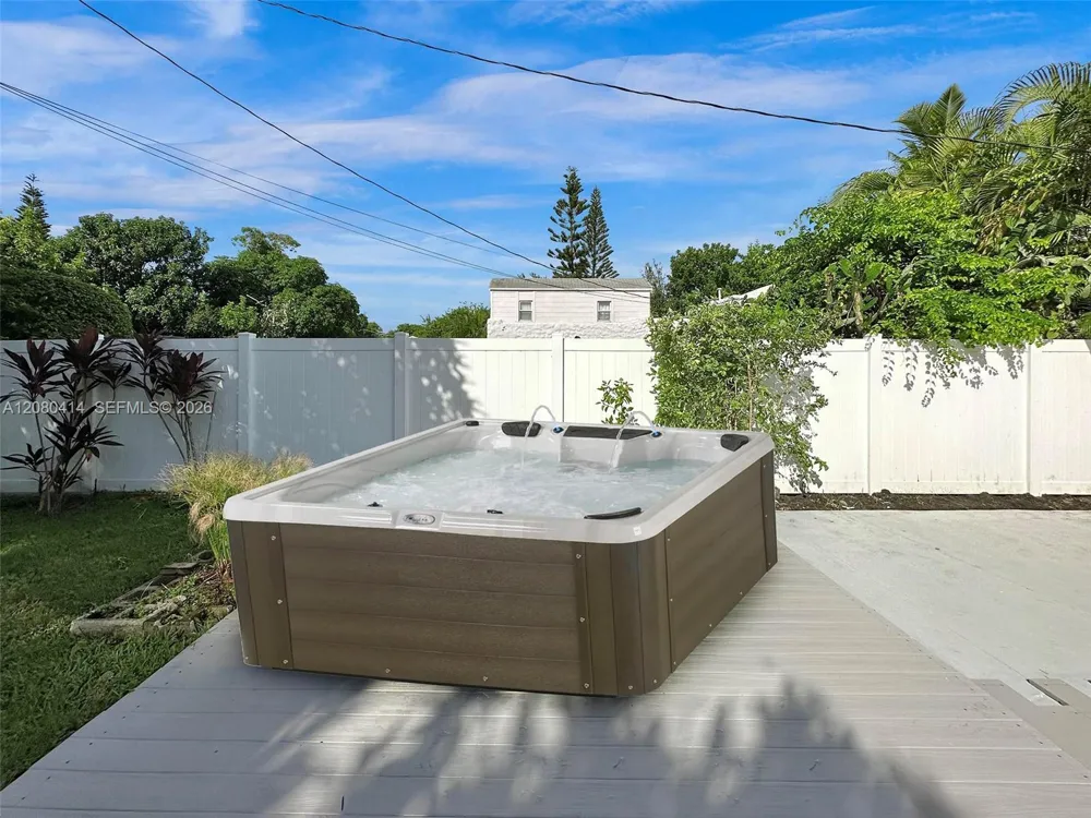 2446 Fillmore St #2446 Hollywood, FL 33020