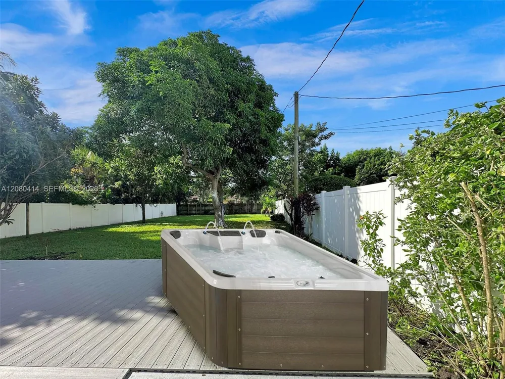 2446 Fillmore St #2446 Hollywood, FL 33020