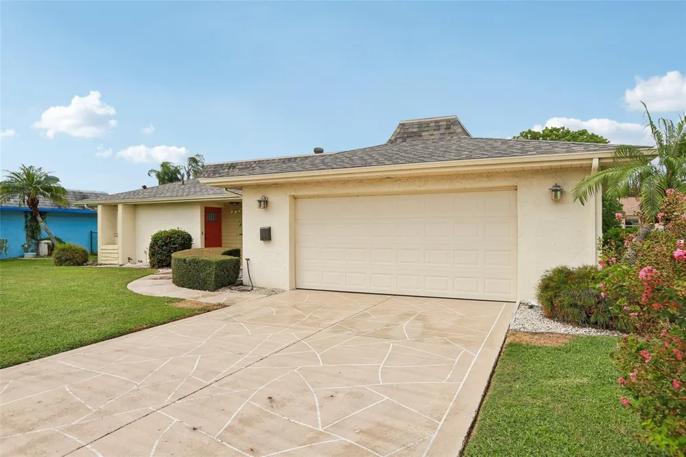 609 ALLEGHENY DRIVE Sun City Center, FL 33573