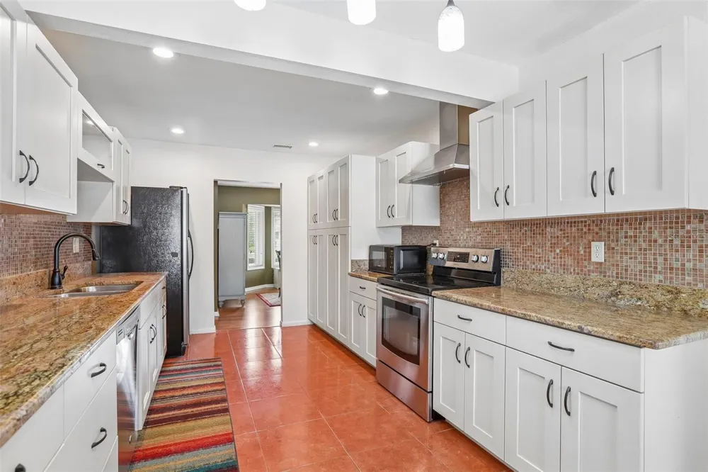 609 ALLEGHENY DRIVE Sun City Center, FL 33573