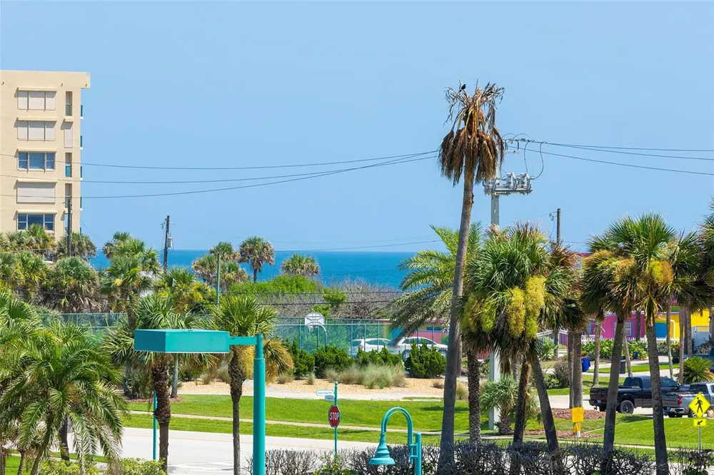 4650 LINKS VILLAGE DRIVE #B307 Ponce Inlet, FL 32127