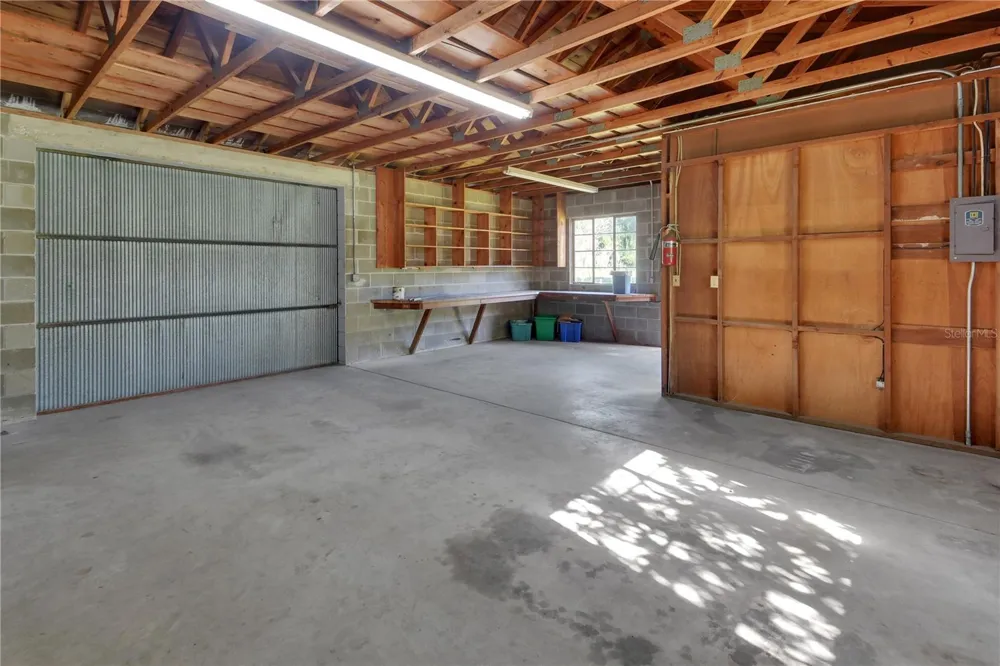 601 GLENWOOD ROAD Deland, FL 32720