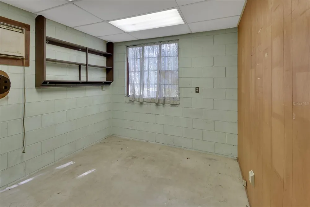 601 GLENWOOD ROAD Deland, FL 32720