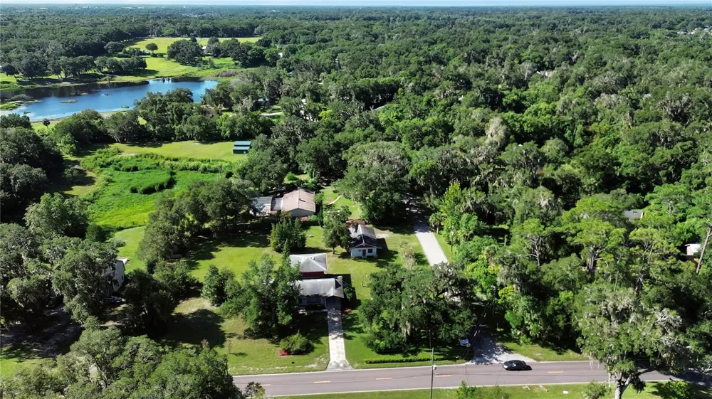601 GLENWOOD ROAD Deland, FL 32720