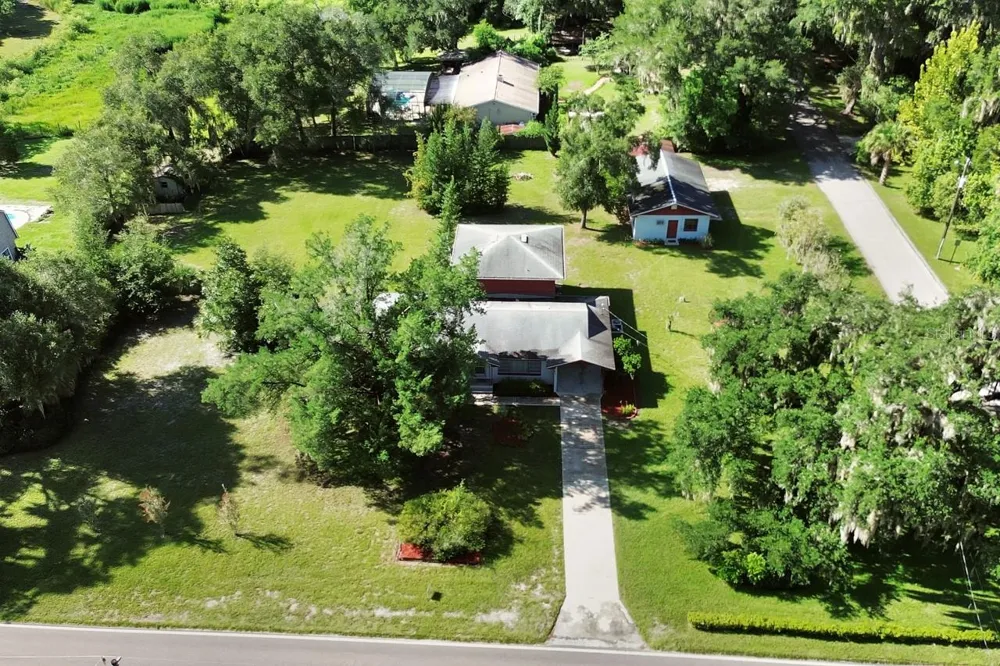 601 GLENWOOD ROAD Deland, FL 32720