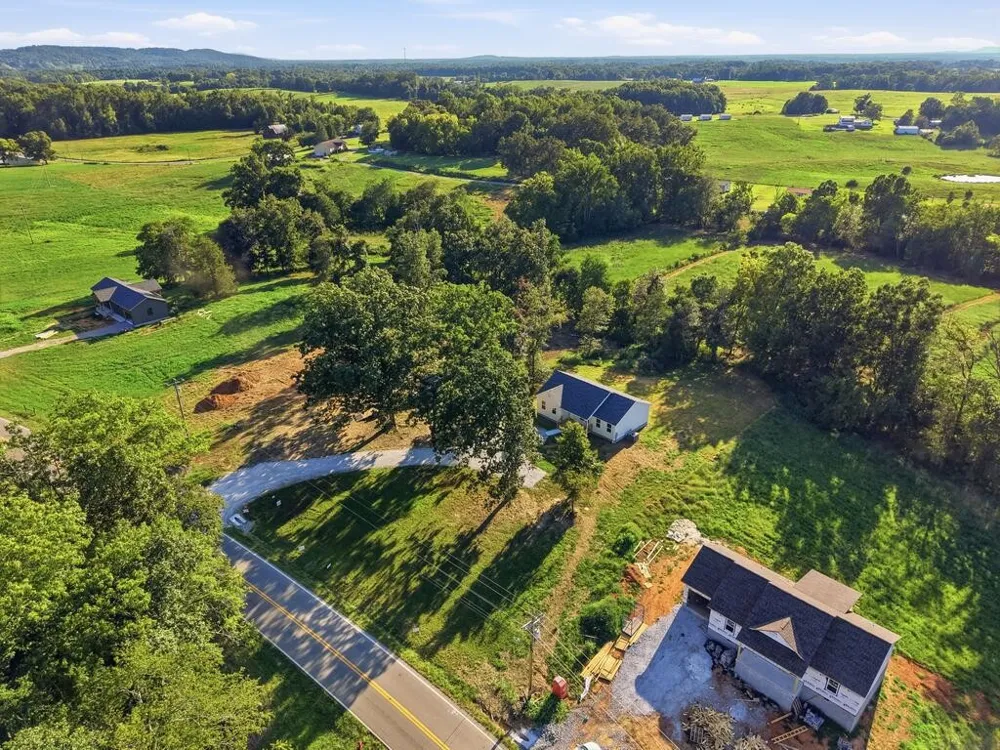 13580 Old Kentucky Rd Sparta, TN 38583