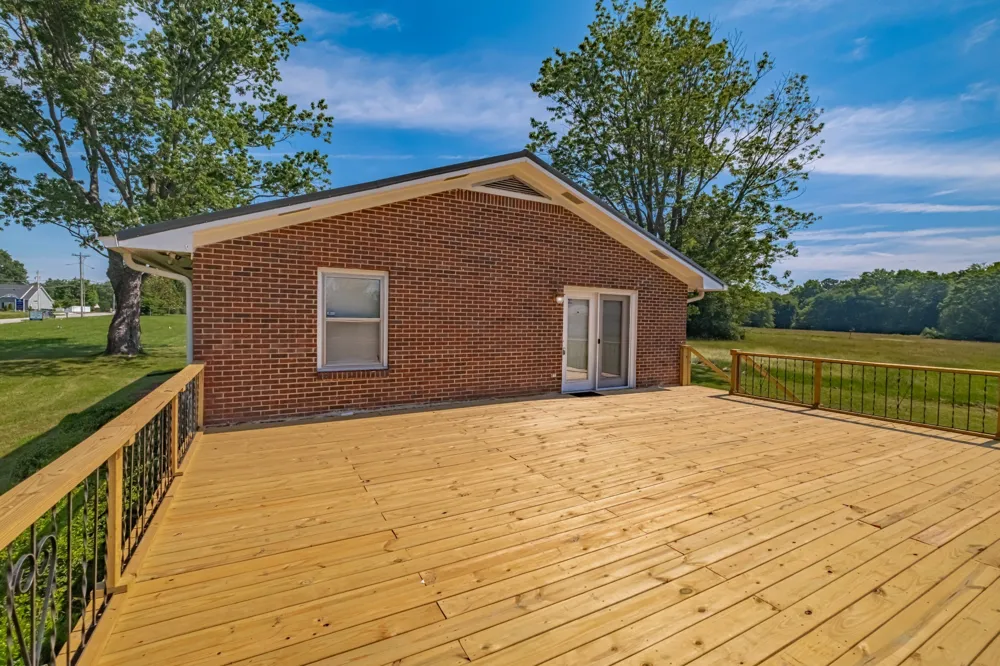 1319 Hills Chapel Rd Manchester, TN 37355
