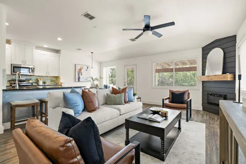 3507 Rock Shelf Lane