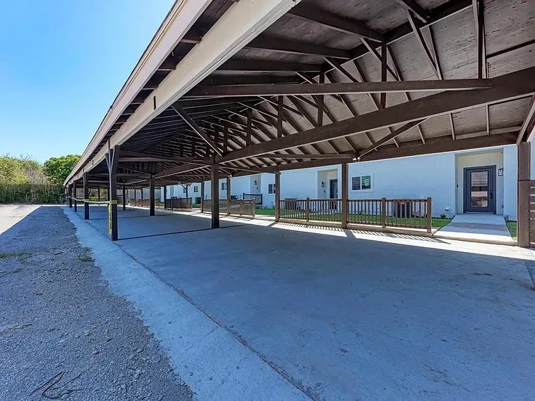 201 W MOCKINGBIRD LANE #1 Austin, TX 78745