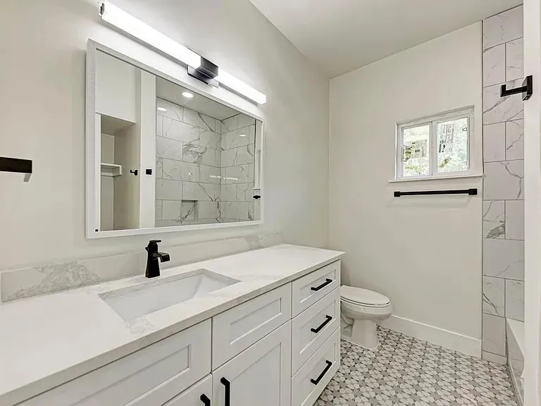 201 W MOCKINGBIRD LANE #1 Austin, TX 78745