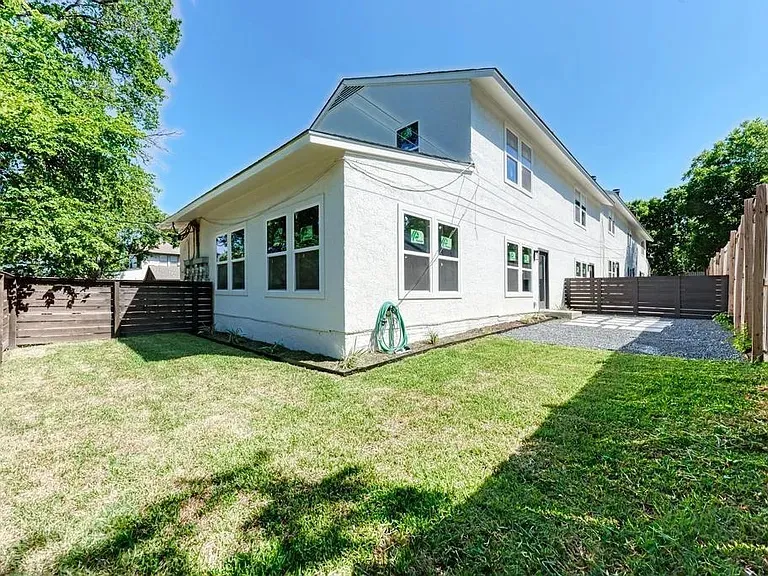 201 W MOCKINGBIRD LANE #1 Austin, TX 78745