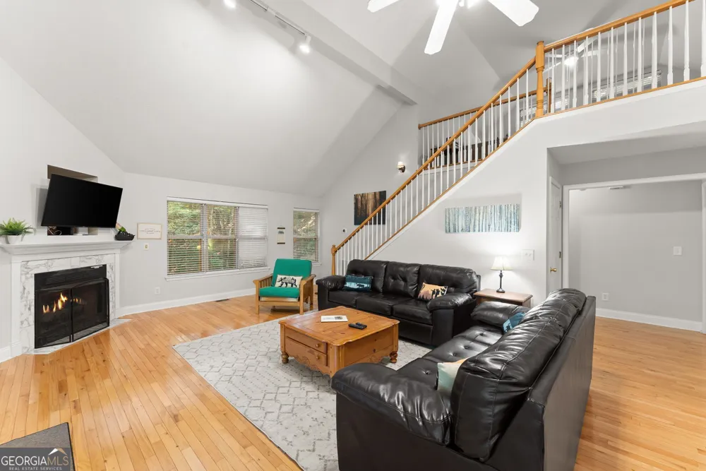 312 Dach Bruecke Gasse Helen, GA 30545