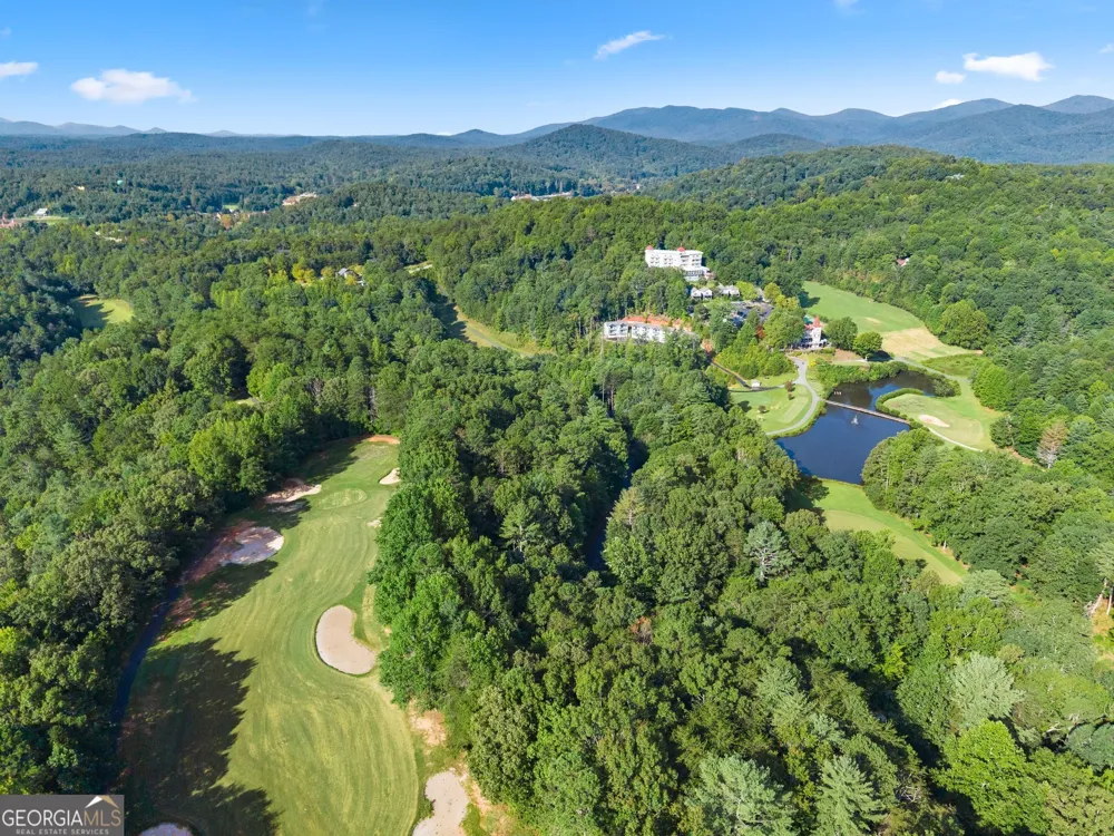 312 Dach Bruecke Gasse Helen, GA 30545