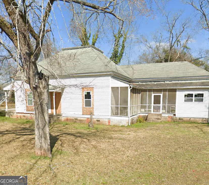14 Walker ST Richland, GA 31825
