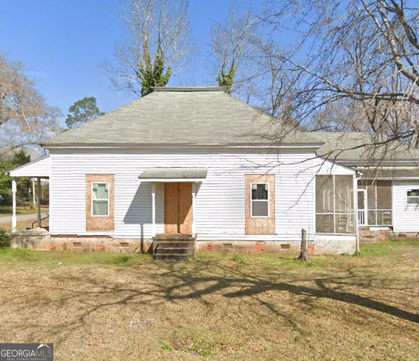 14 Walker ST Richland, GA 31825