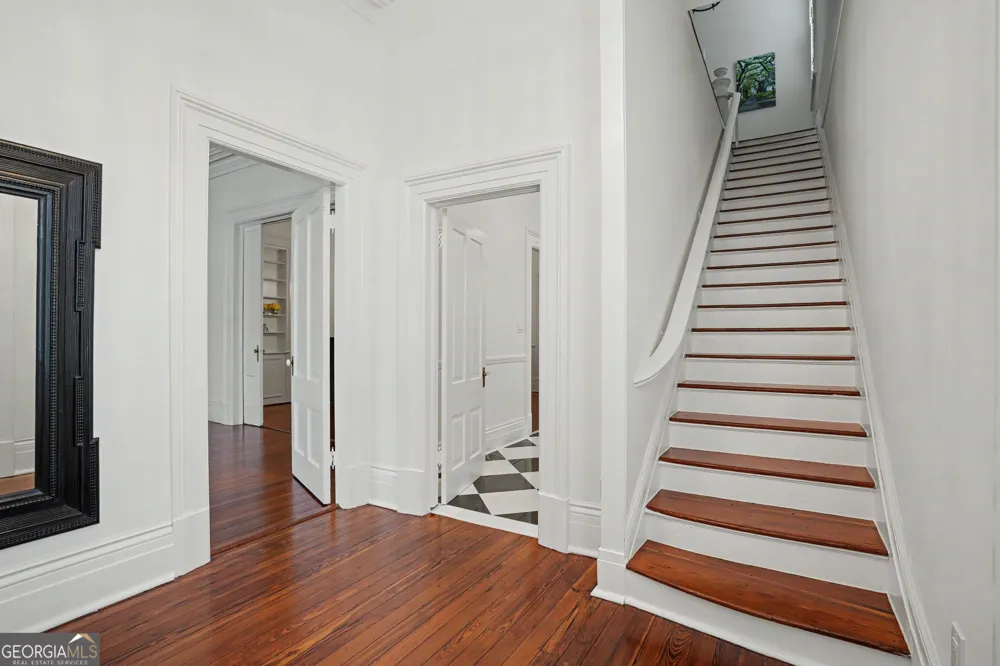 207 E Gwinnett ST Savannah, GA 31401
