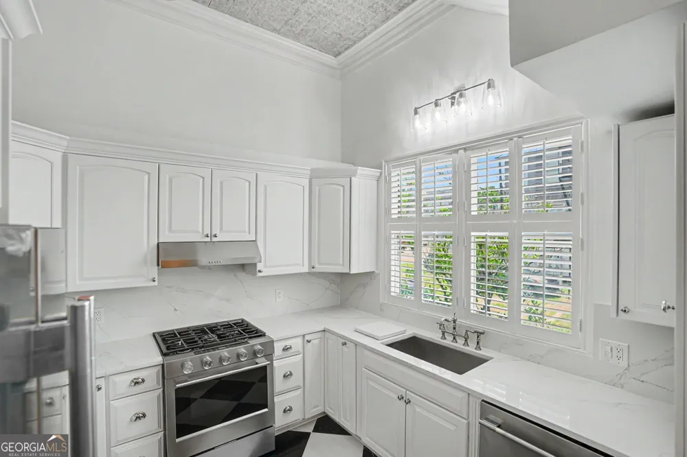 207 E Gwinnett ST Savannah, GA 31401