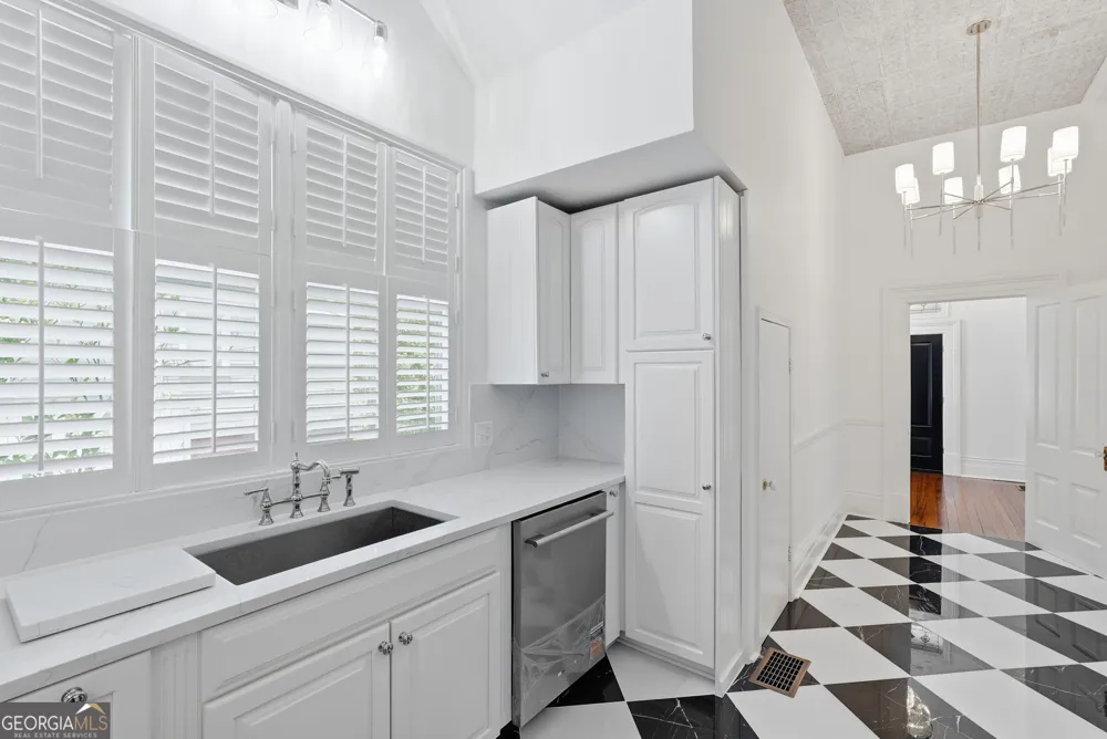 207 E Gwinnett ST Savannah, GA 31401