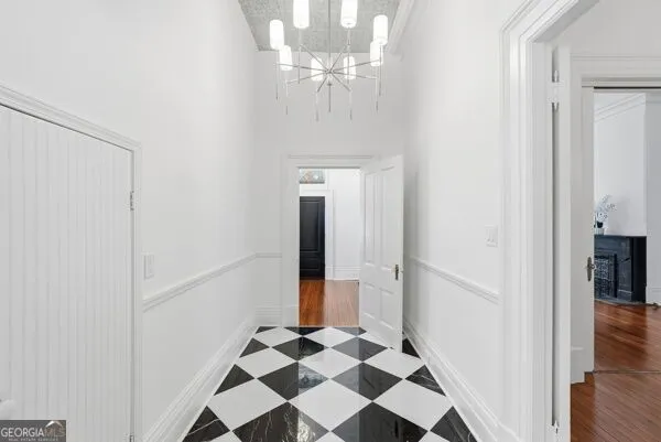 207 E Gwinnett ST Savannah, GA 31401