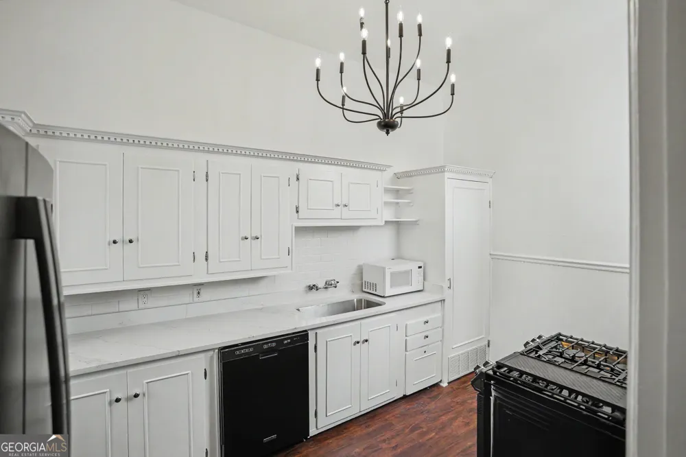 207 E Gwinnett ST Savannah, GA 31401