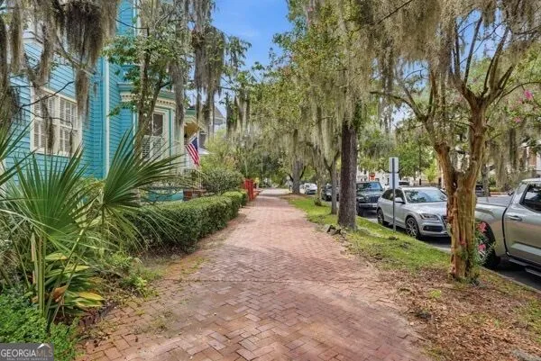 207 E Gwinnett ST Savannah, GA 31401