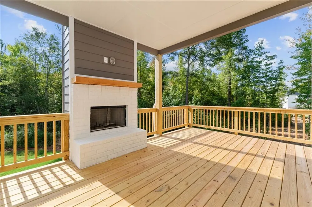 302 HUDSON COURT Jackson, GA 30233