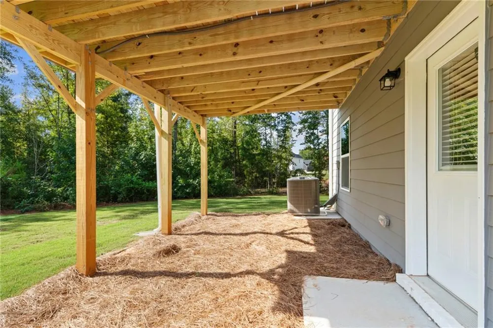 302 HUDSON COURT Jackson, GA 30233