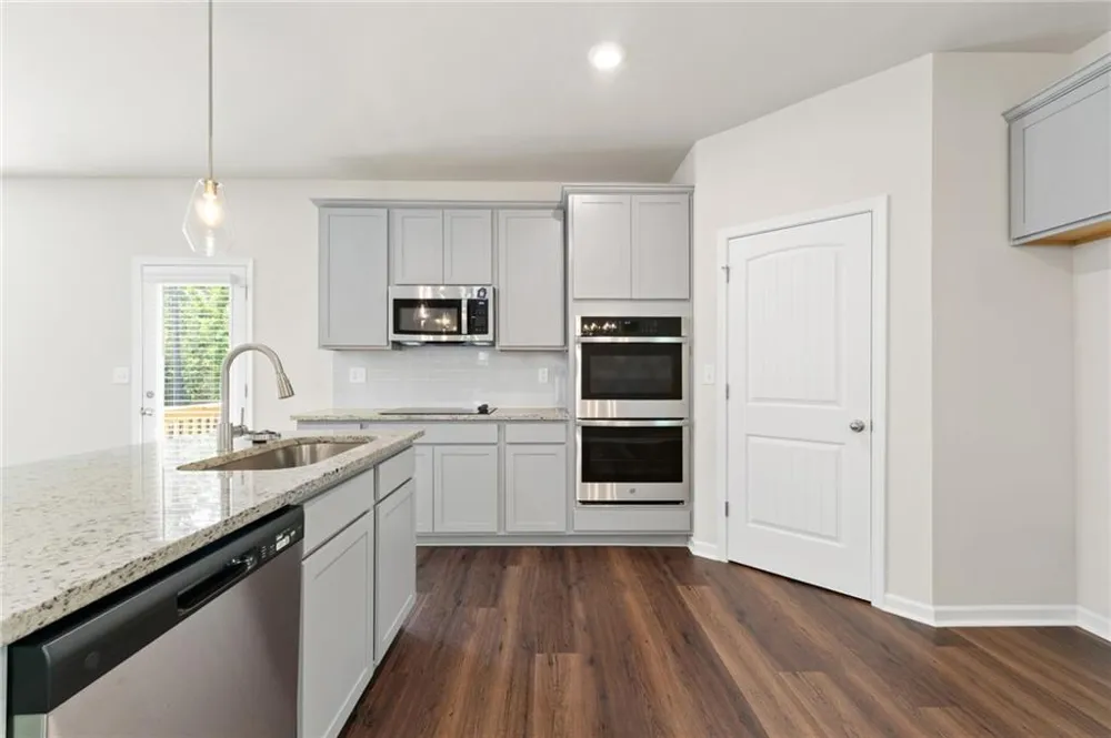 302 HUDSON COURT Jackson, GA 30233