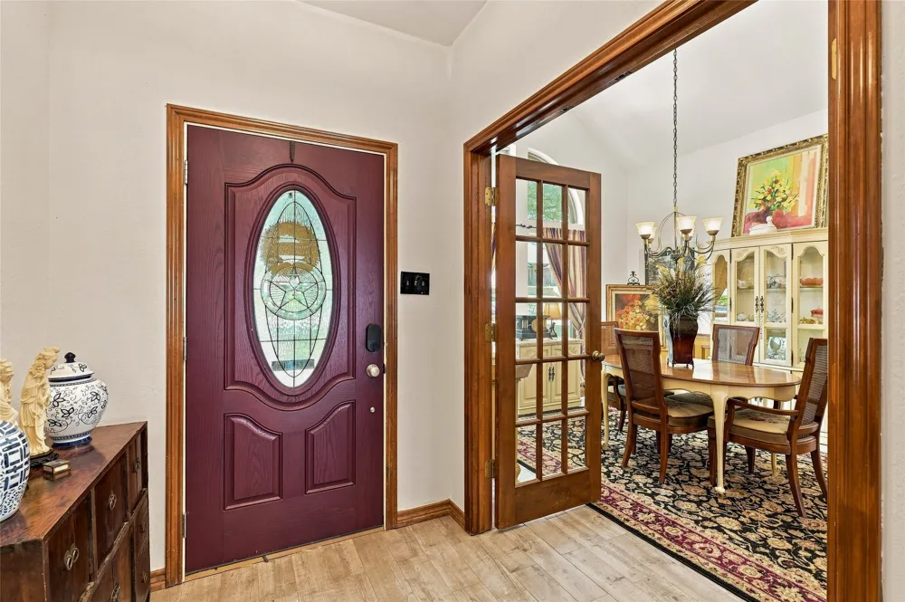2906 River Crest Street Grapevine, TX 76051