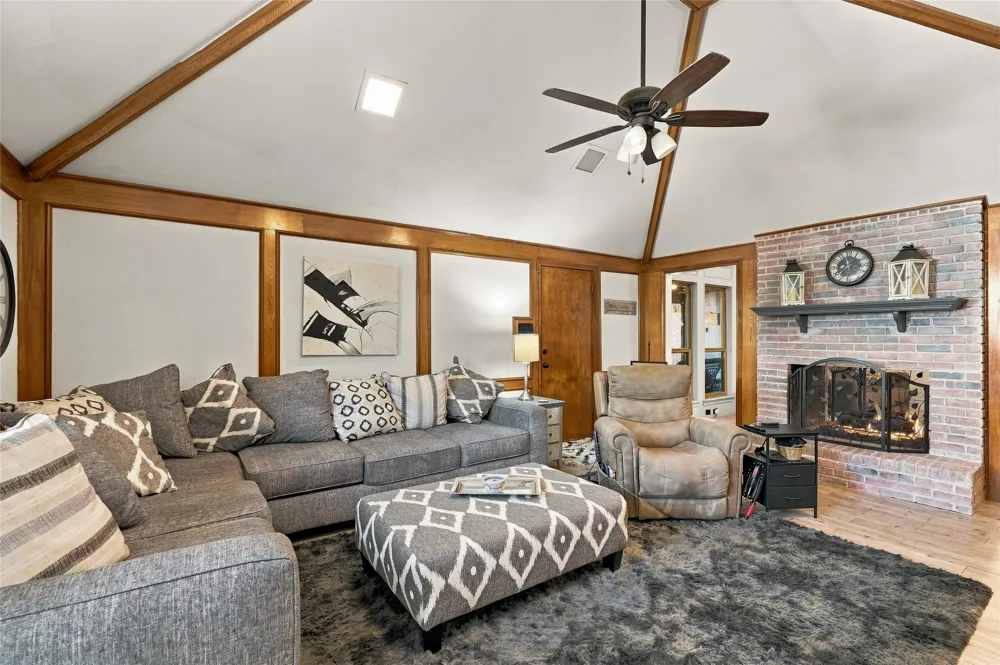 2906 River Crest Street Grapevine, TX 76051